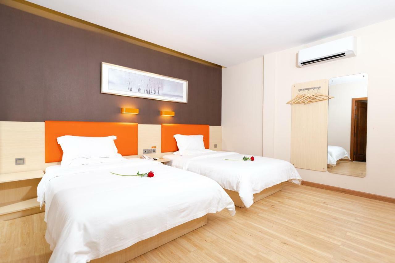 7 Days Premium Hotel Phnom Penh Exterior foto