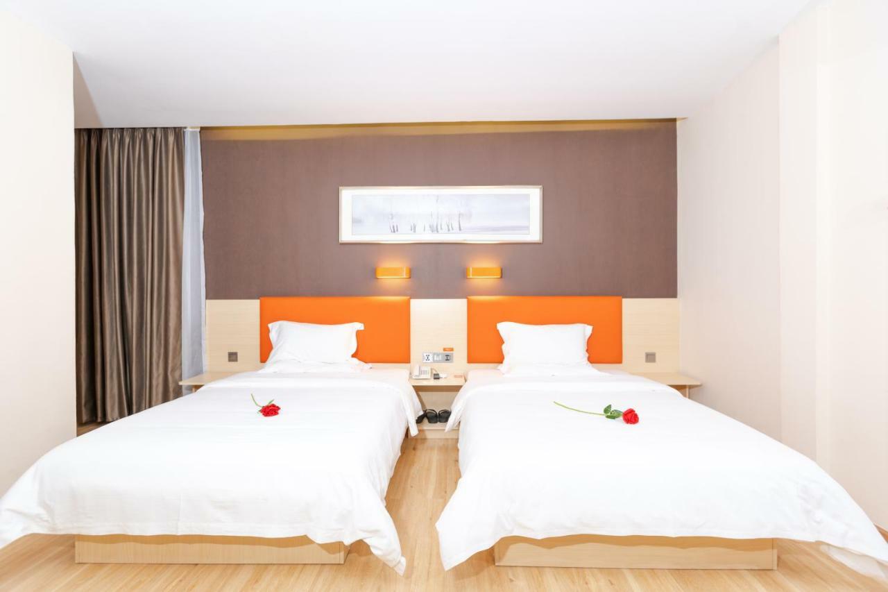 7 Days Premium Hotel Phnom Penh Exterior foto
